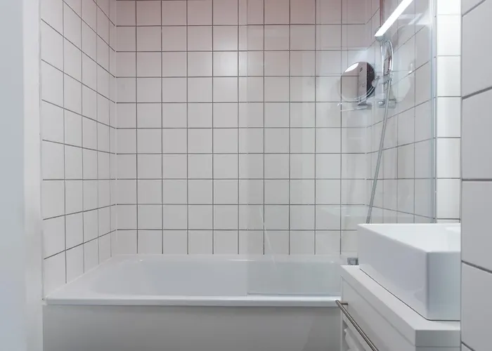 Hotel Kyriad Lyon Est - Quentin Fallavier 3*