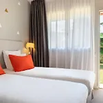 Kyriad Lyon Est - Quentin Fallavier 3*