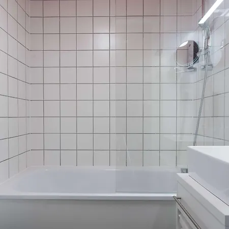 Hotel Kyriad Lyon Est - Quentin Fallavier 3*