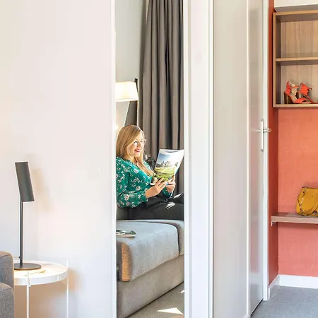 Kyriad Lyon Est - Quentin Fallavier Hotel