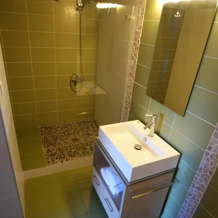 Kyriad Lyon Est – Quentin Fallavier Hotel