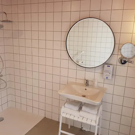 Hotel Kyriad Lyon Est – Quentin Fallavier